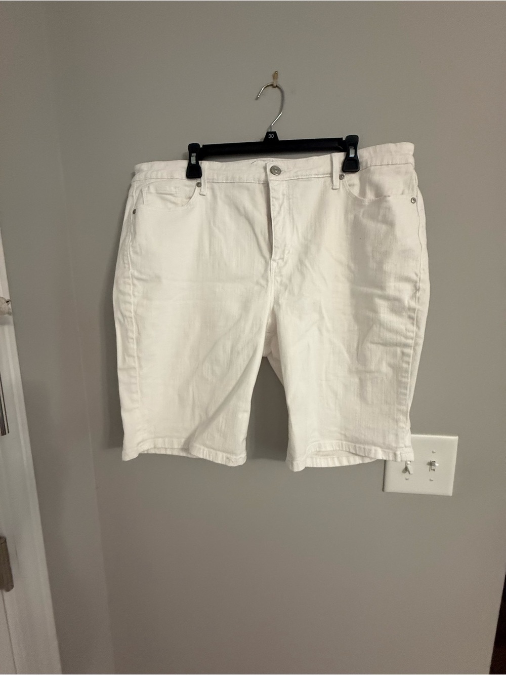 Gloria Vanderbilt White Men's Jean Shorts